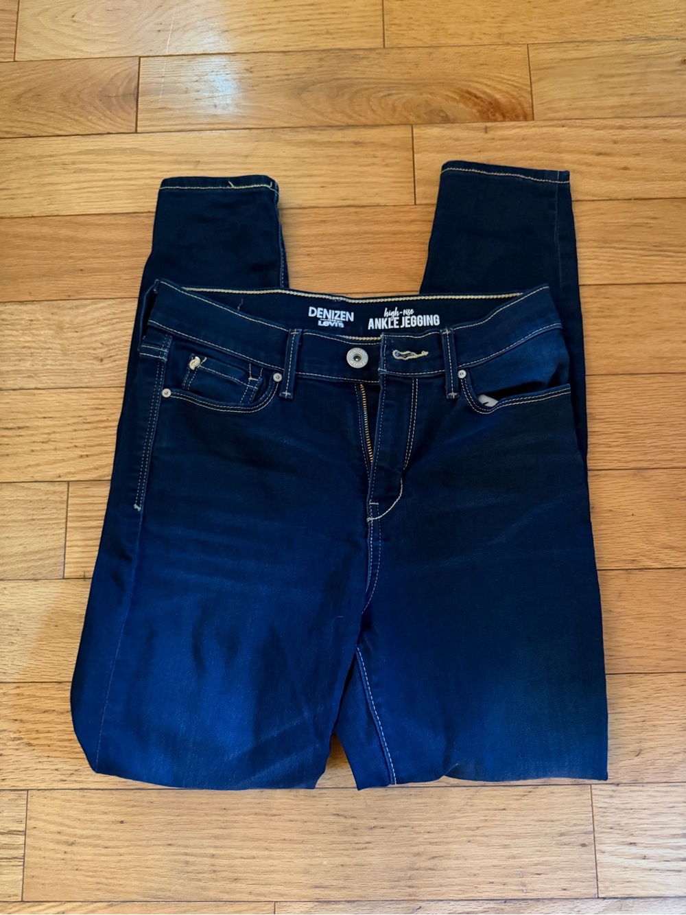 Denizen from Levi's Dark Blue Ankle Jeggings